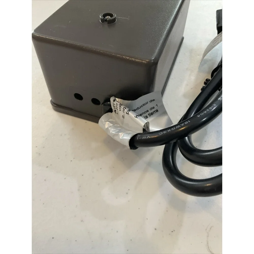 Hampton Bay Power Unit 585 841 Landscape Lighting Transformer 150W for 12‎ Volt